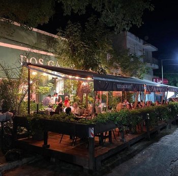 Dos Gardenias Social Club