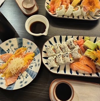 Cúrcuma Sushi & Wok - Foto 13