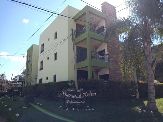 Pinares de Colón