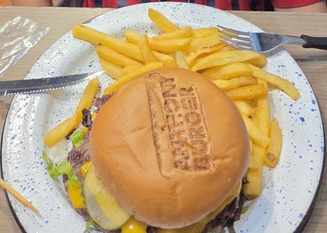 Anthony Burger - Foto 8