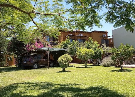 Yataí Casas